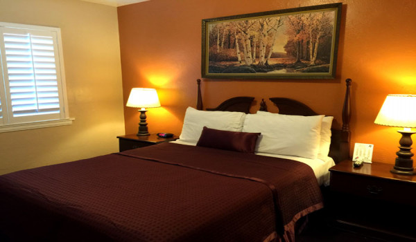 Surfside Stay Morro Bay - Standard King
