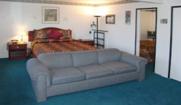 Surfside Stay Morro Bay - Queen Room